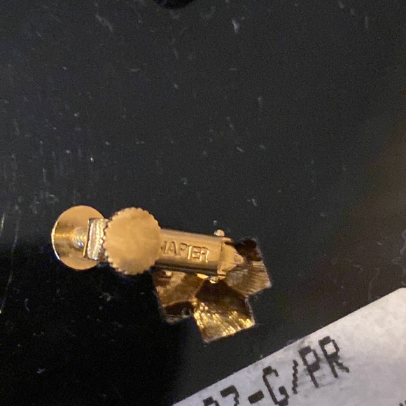 ⭐️NWT Vintage NAPIER Clip Earrings - Picture 7 of 7